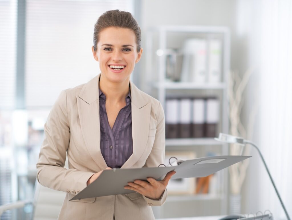 Therapist who specializes in dialectical behavior therapy and other mental health therapies